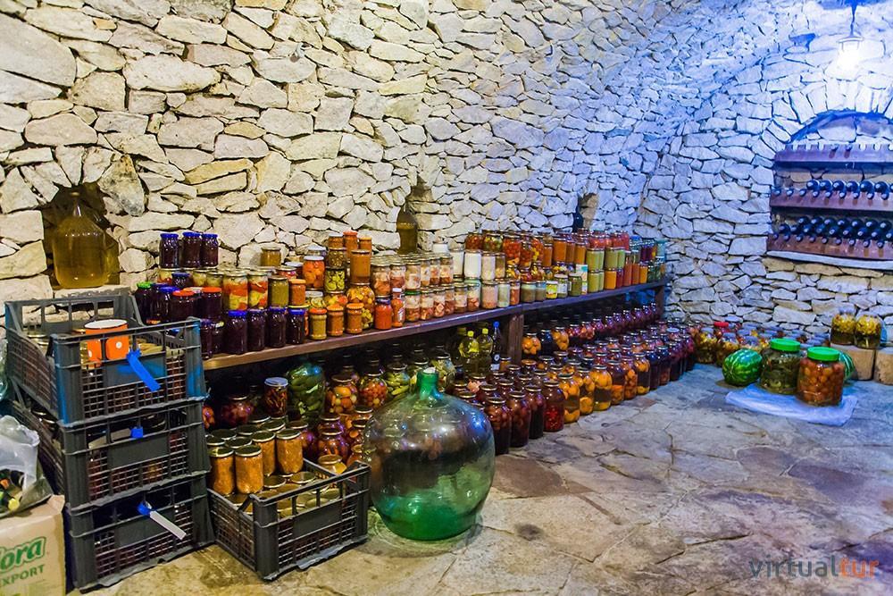 Resedinta Rotundu Bed & Breakfast Butuceny Luaran gambar