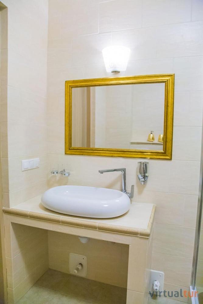 Resedinta Rotundu Bed & Breakfast Butuceny Luaran gambar